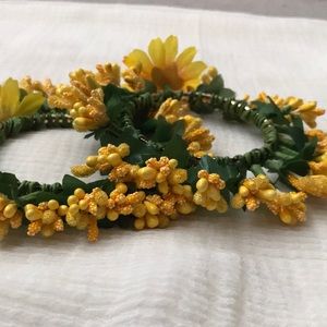 Handmade floral bracelets, size 2.8, perfect for mehndi and mayoun and dholki